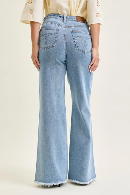 Judy Blue 881087 Retro Wide w/ Raw Twisted Outseam
