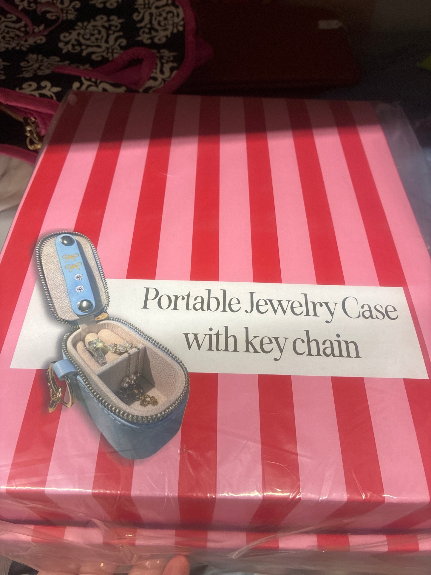 Portable Jewelry Case w/keychain